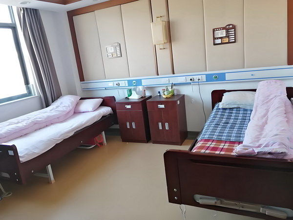 葡萄园主走仙路